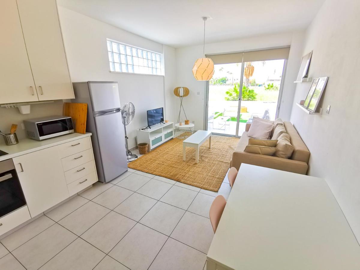 Happy Day Dreamer Apartments Pyla Exterior photo